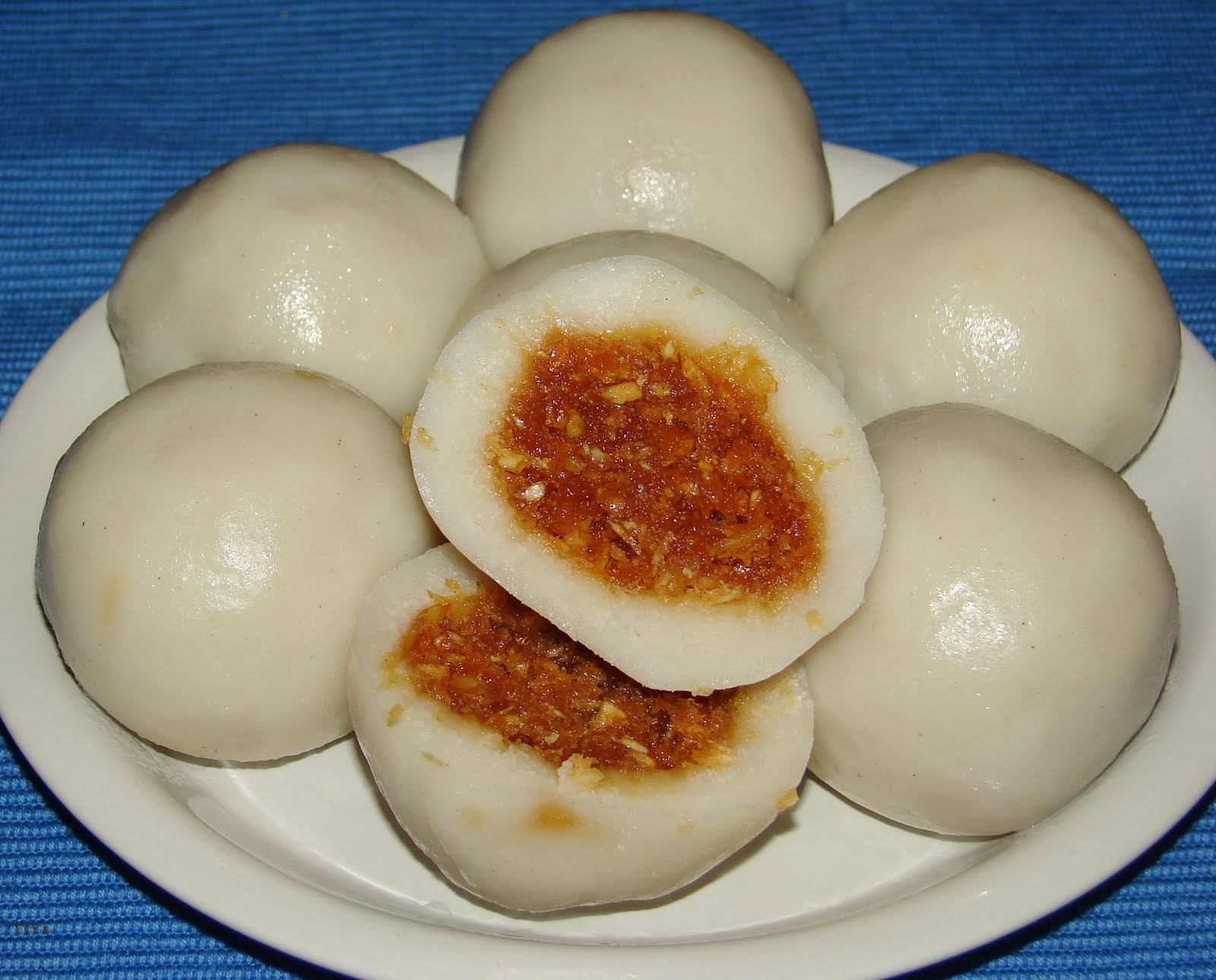 Sweet Kozhukatta/ Steamed Rice Dumplings