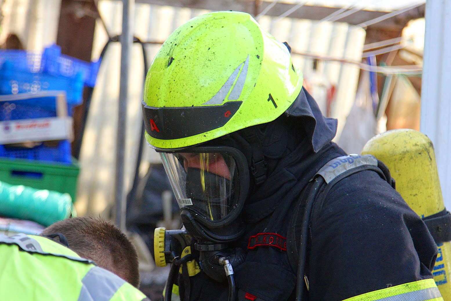 Bernau: Grosseinsatz der Feuerwehr - Bungalow Brand... 23 Bernau LIVE - Dein Stadtmagazin für Bernau bei Berlin
