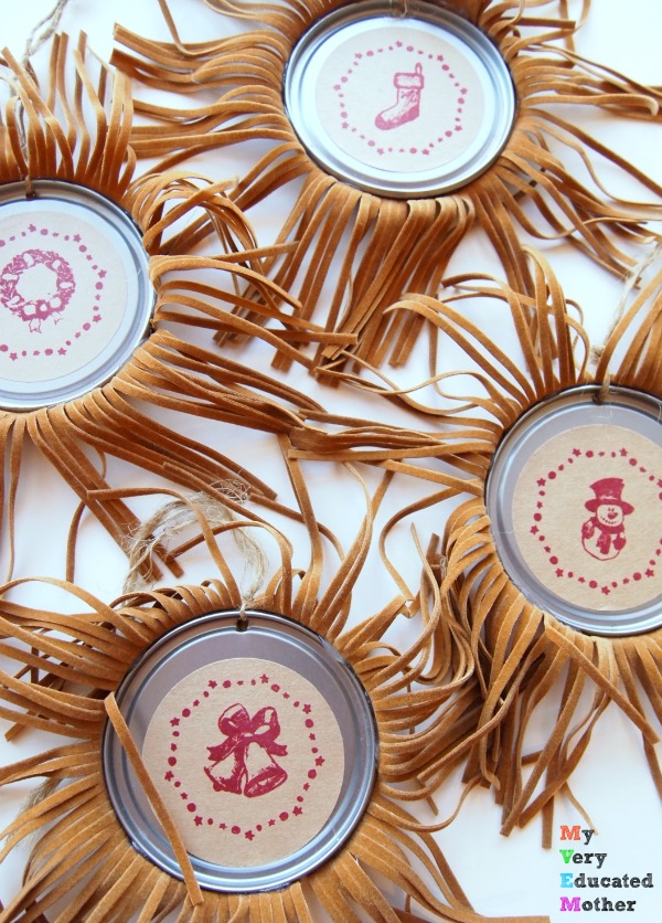 Craft up a handful of these Fringed Juice Lid Ornaments to give your Christmas a rustic style. 