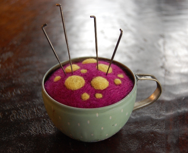 House InsideOut Making a Needle Felted Pin Cushion