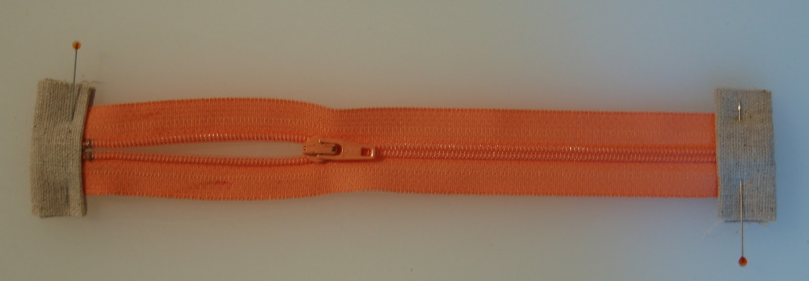 fussy cut zipper pouch tutorial lots of pink here!