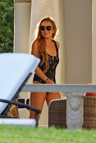 Lindsay Lohan Flashing Tight Butts in Swimsuit Candids in Miami Lindsay Lohan Flashing Tight Butts in Swimsuit Candids in Miami