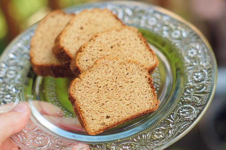 Ribbons Down My Back: Banana Bread (Paleo) Ribbons Down My Back: Banana Bread (Paleo)