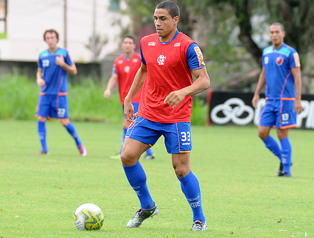 Luxa, sobre R10: 'Na hora da decisão os grandes jogadores crescem