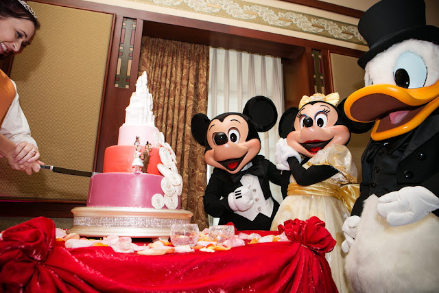 Disneyland Wedding - Cake Cutting {Root Photography}