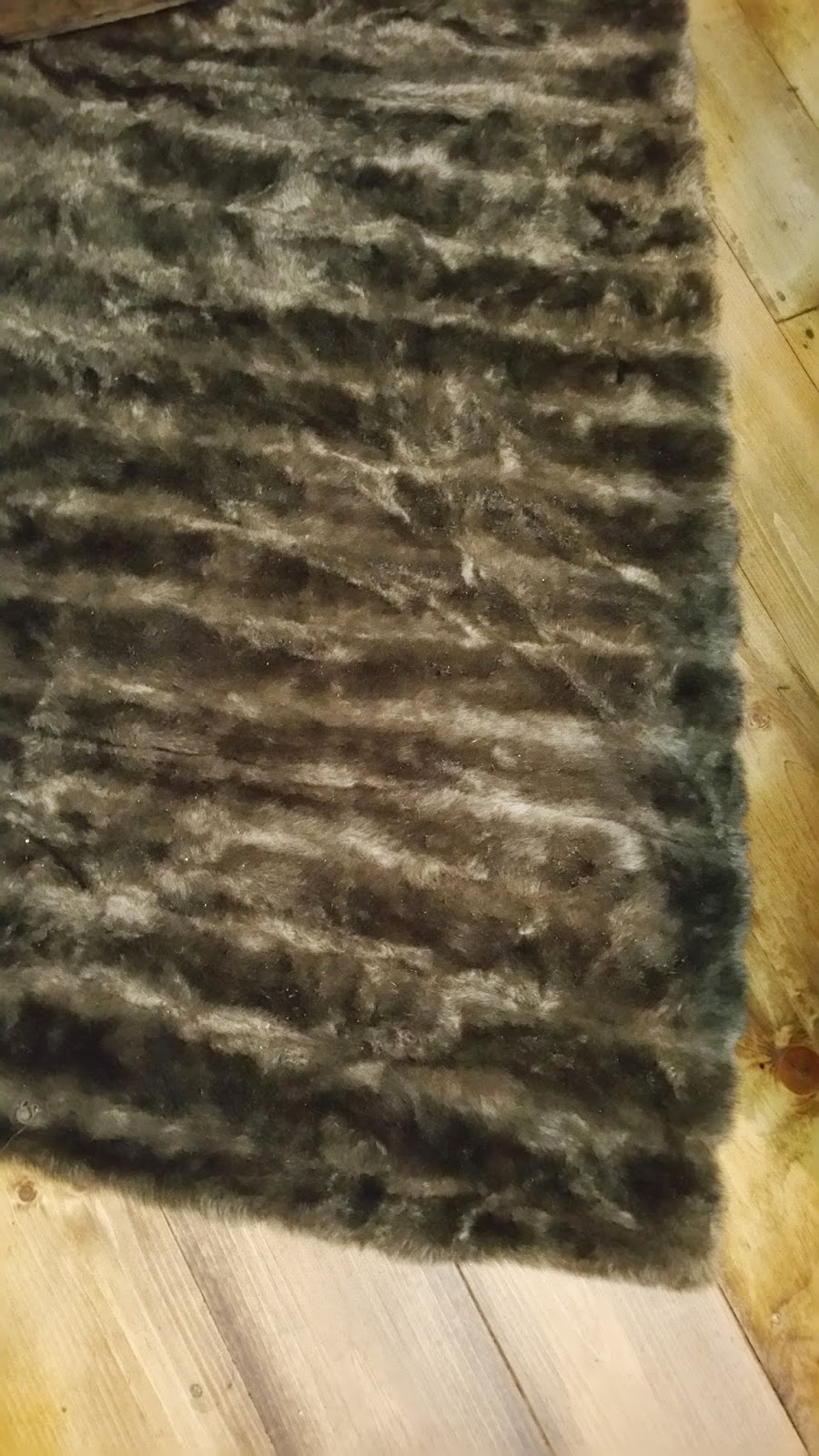 Faux Fur Rug from a COAT! Redo It Yourself Inspirations Faux Fur