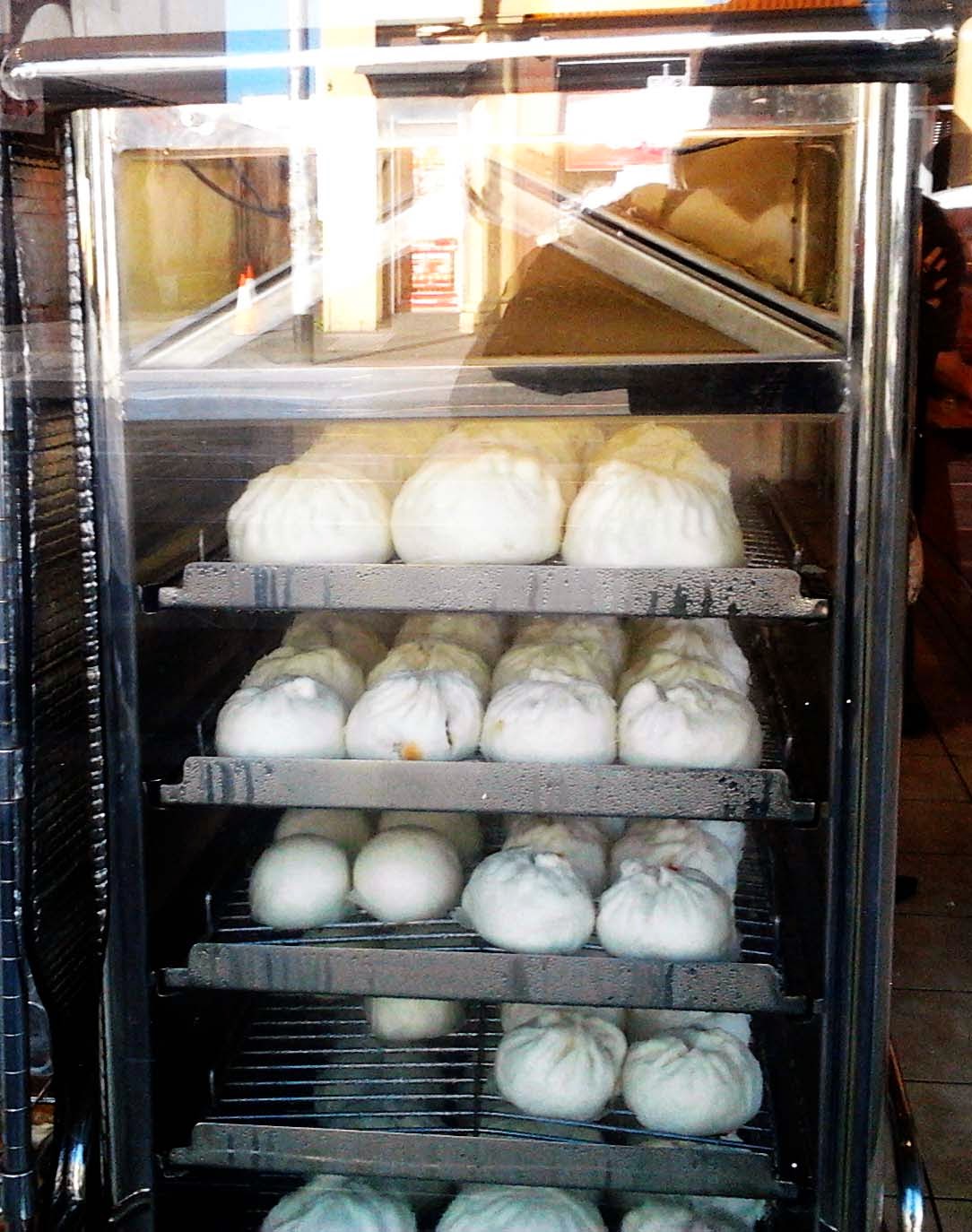 New International Students Victoria Cake shop in Footscray by Katherine