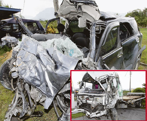 Gambar Kemalangan Toyota Rush Langgar Lori Di Jalan Sri Aman-Sarikei