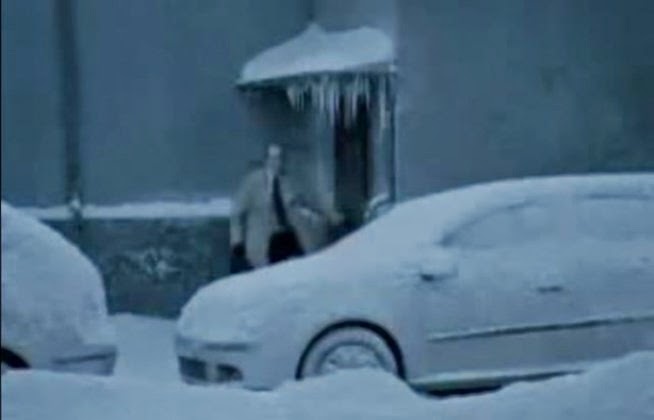 Δείτε τι μπορεί να κρύβει το χιονισμένο σας αυτοκίνητο [βίντεο]