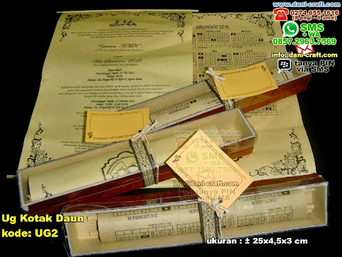 Ug Kotak Daun Daun Cokelat Mika