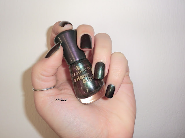 Chic reloaded (Essence) - foto con flash