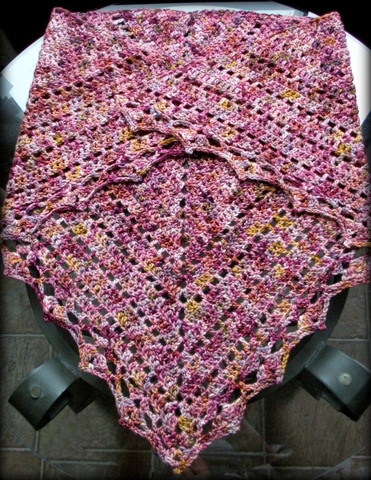 Cera Boutique: Brambleberry Shawl Pattern