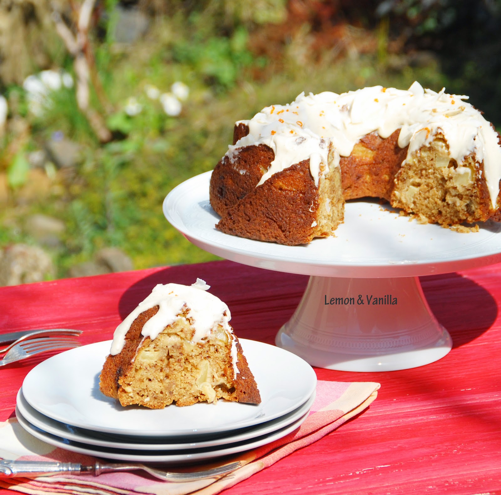 Lemon & Vanilla Hummingbird Bundt Cake.