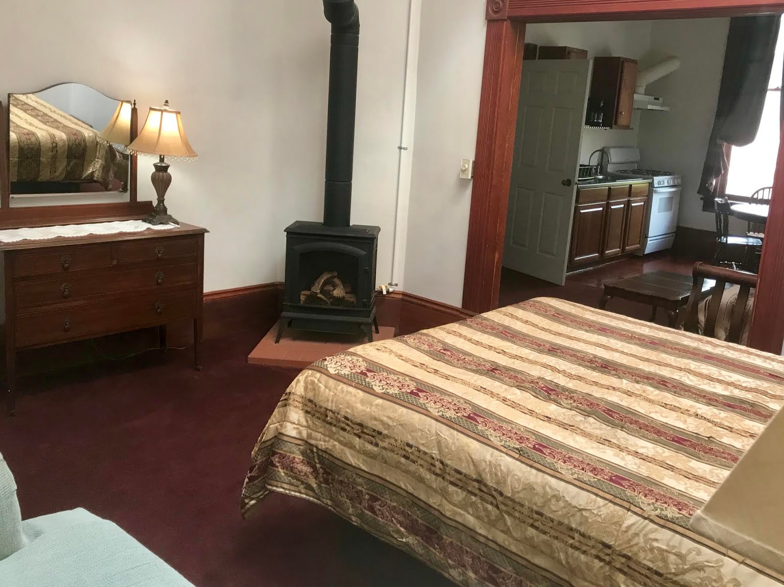 Waterstreet Hotel in Port Townsend. Call 800.735.9810