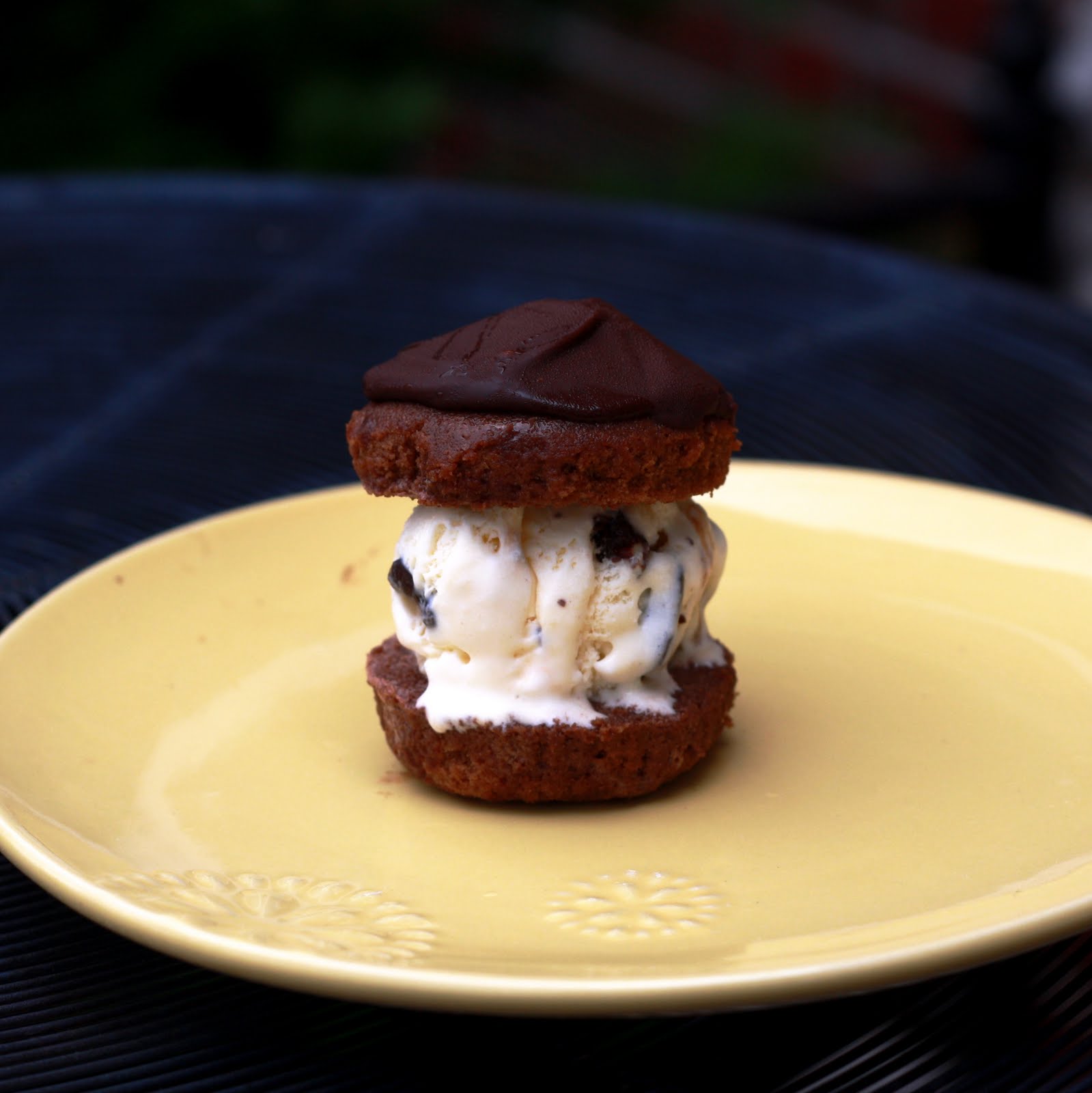 Chocolate Ice Cream Cupcakes