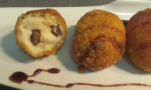 CROQUETAS DE BACALAO, PASAS Y MIEL DE CAÑA MALAGUEÑA, SIN GLUTEN
