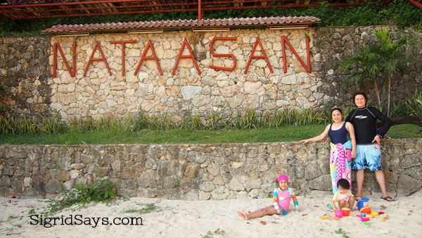 Nataasan Beach Resort, Sipalay - white sand beach Philippines