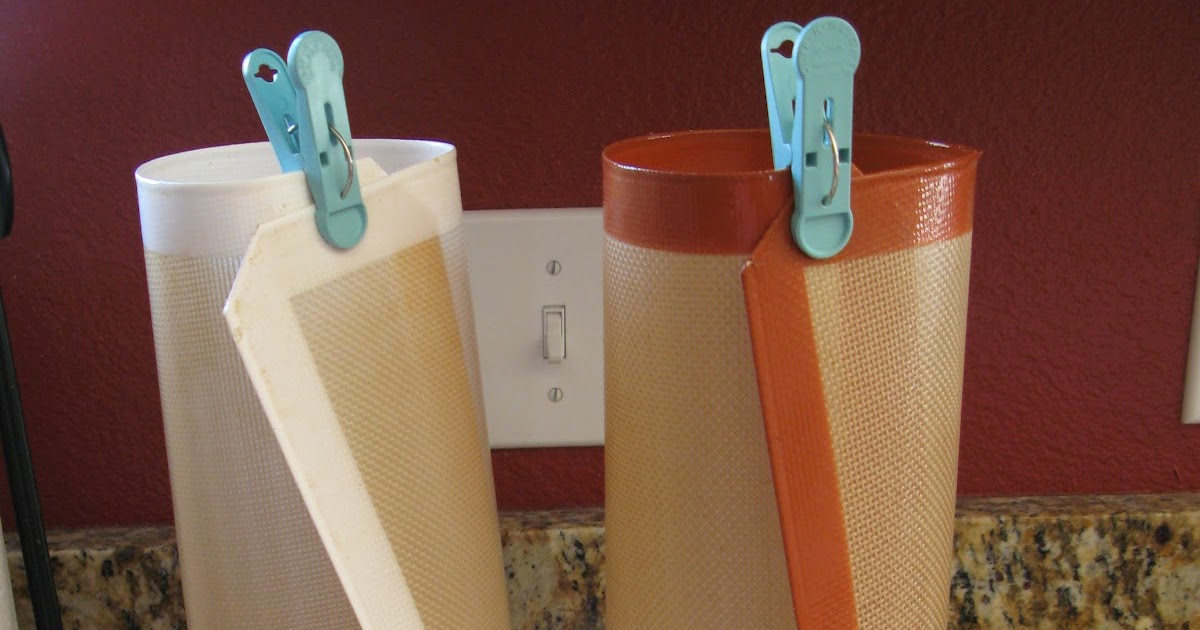 The BakeOff Flunkie Drying Silpat Mats