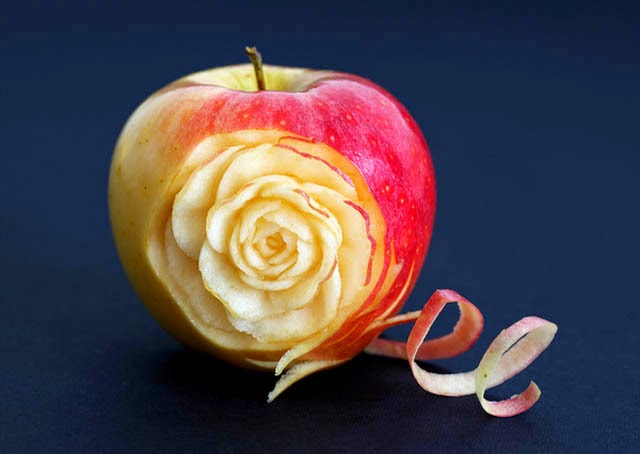 احدى فنون التفاح