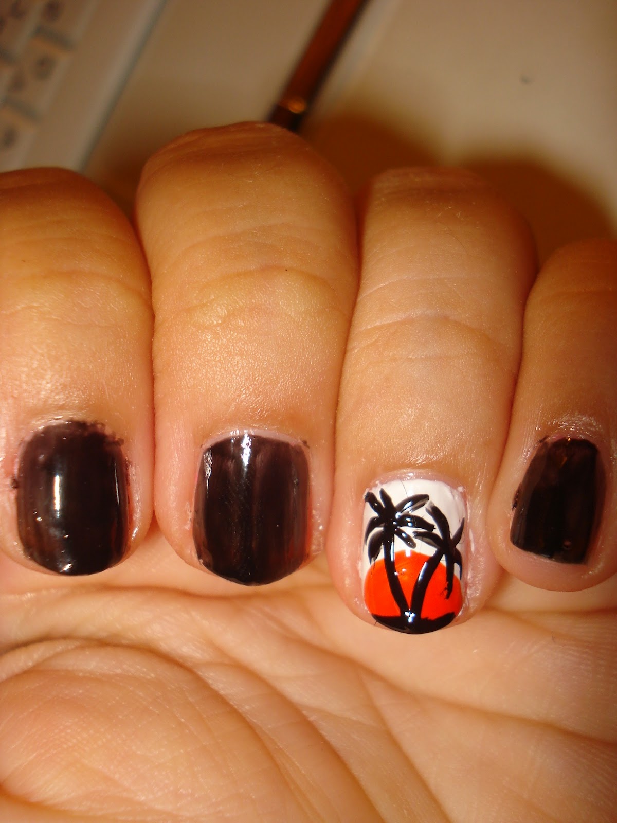 bonita sparkles MALIBU NAILS!!!