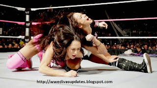 WWE Divas Main Event AJ Lee vs Brie Bella Raw November 10, 2014
