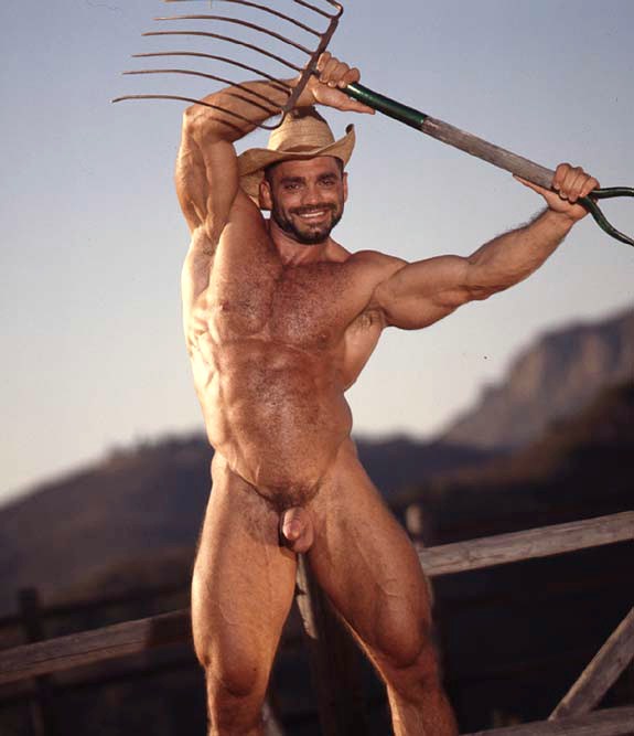 gay man of the middle east eat shemale cock