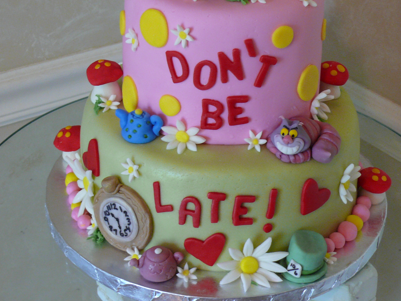 evolution of a party alice in wonderland alice in wonderland sheet cake