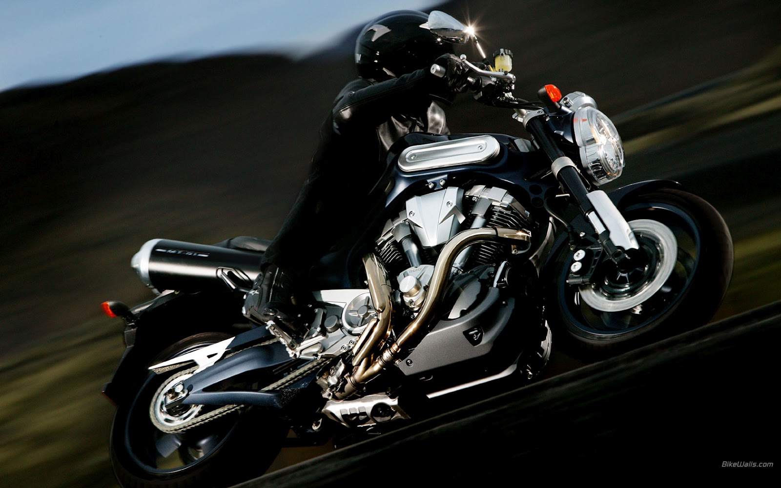 http://4.bp.blogspot.com/-fLBoJTb7YbU/T0qPZkhXyyI/AAAAAAAAA-c/NuU15zDbeCM/s1600/HD+Mix+Bikes+2012+%252810%2529.jpg