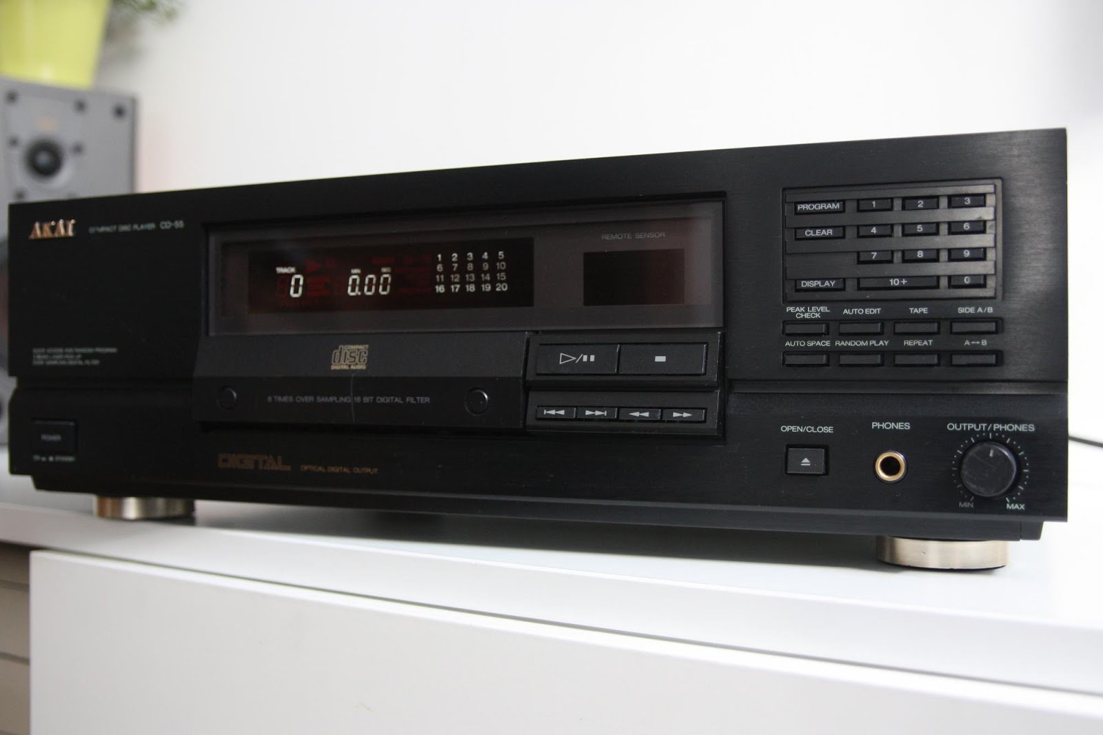 Akai CD-55 - CD player | AudioBaza