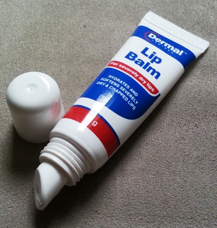 Simply Beauty REVIEW Dermal Therapy Lip Balm