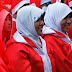 Apa Hukumnya Jika Karyawan Muslim Memakai Atribut Natal?