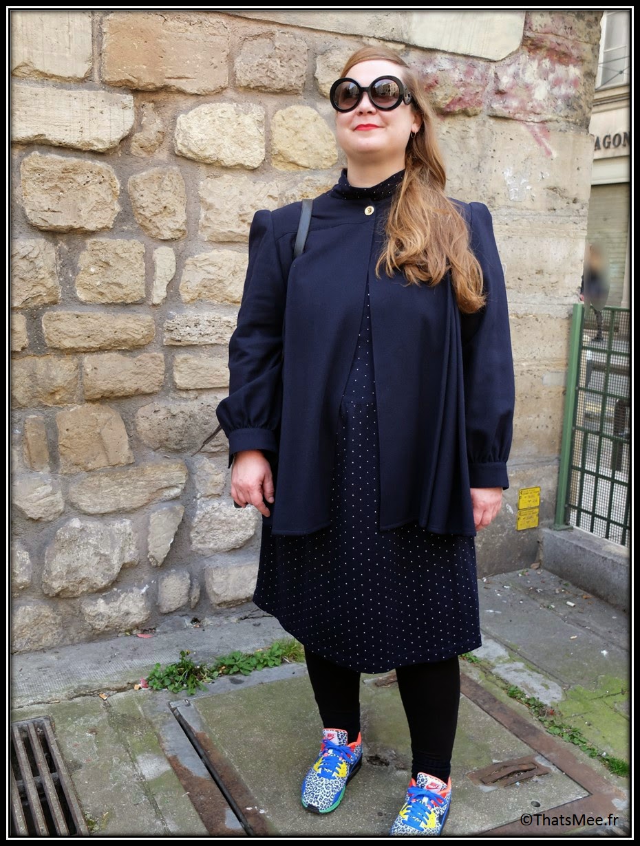 Karina Bisch artiste, Manteau - coat vintage KRIZIA, robe - dress Comme des Garçons from the 80s, besace - bag ATELIER EB , baskets-  sneakers Nike ID leopard