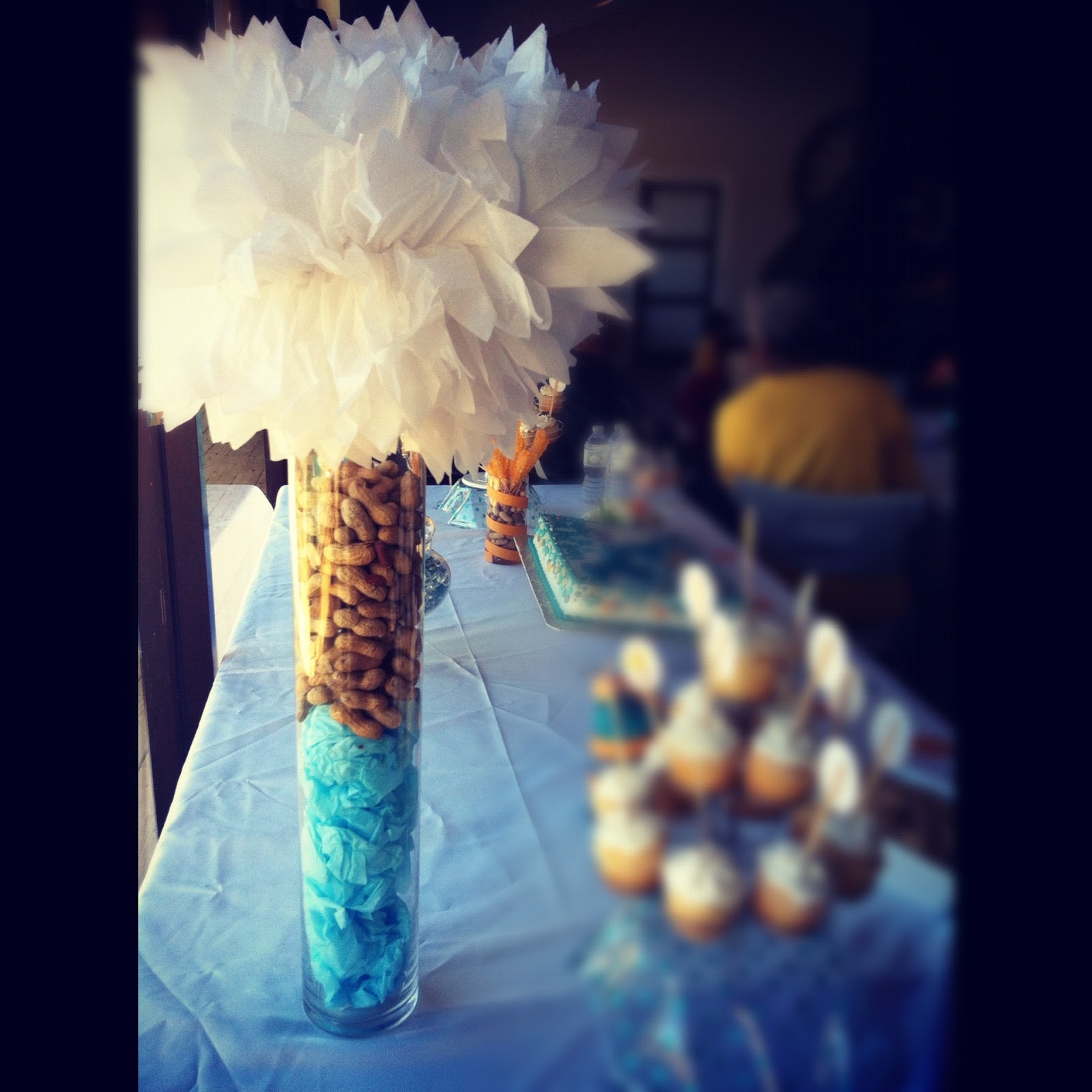 Trunks Up Baby Shower The decor Shipwrecked on Fabulous Island