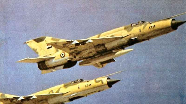 Pilotos Desertores del Pacto de Varsovia y sus Aliados Árabes y Asiáticos  MiG-21+%2528b%2529