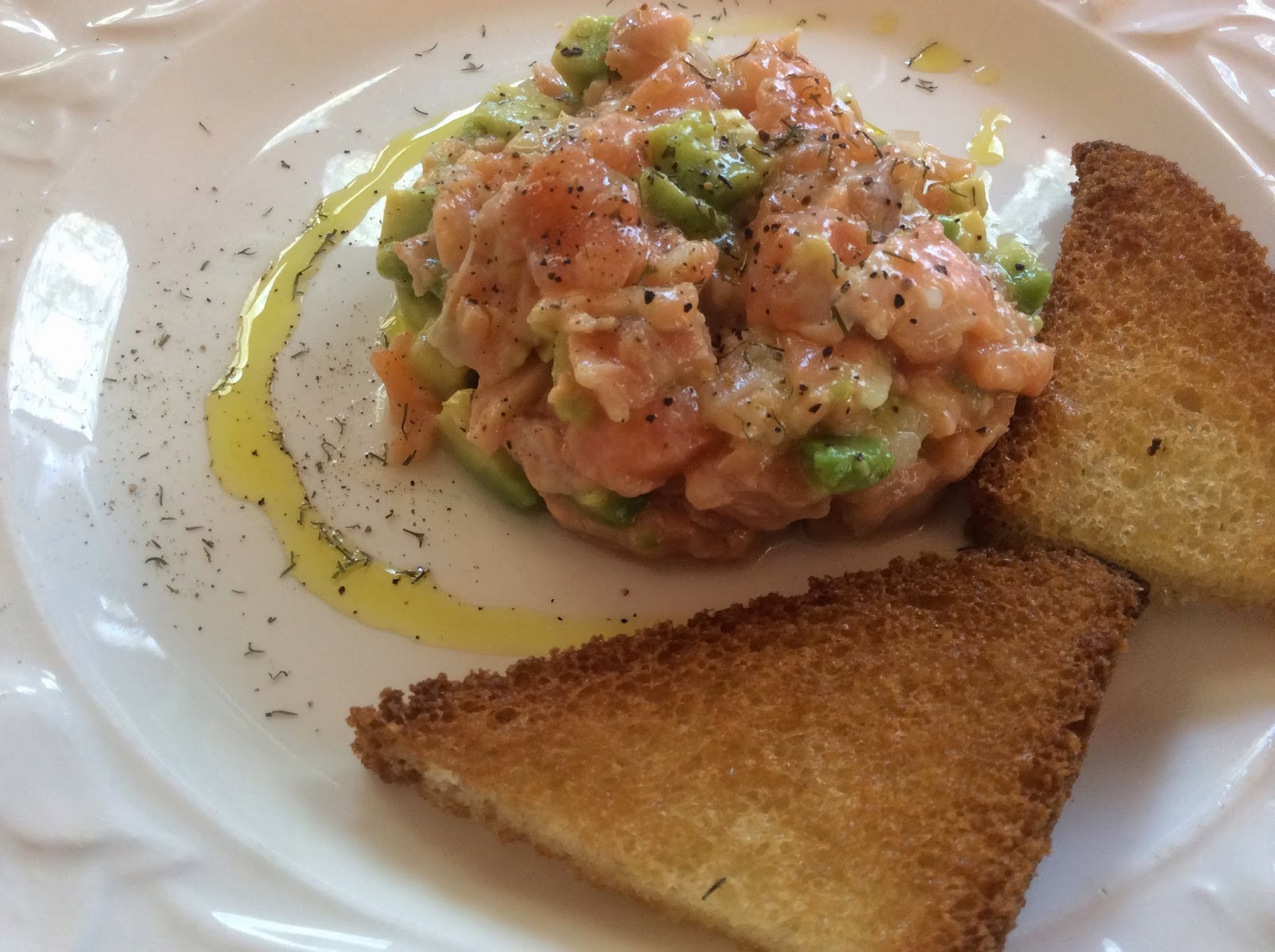 Tartar De Salmón & Aguacate
