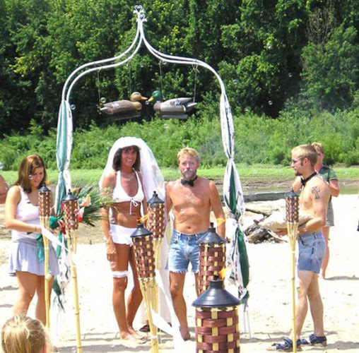 possible beach wedding ideasi especially like the kissing ducks hanging possible beach wedding ideasi especially like the kissing ducks hanging