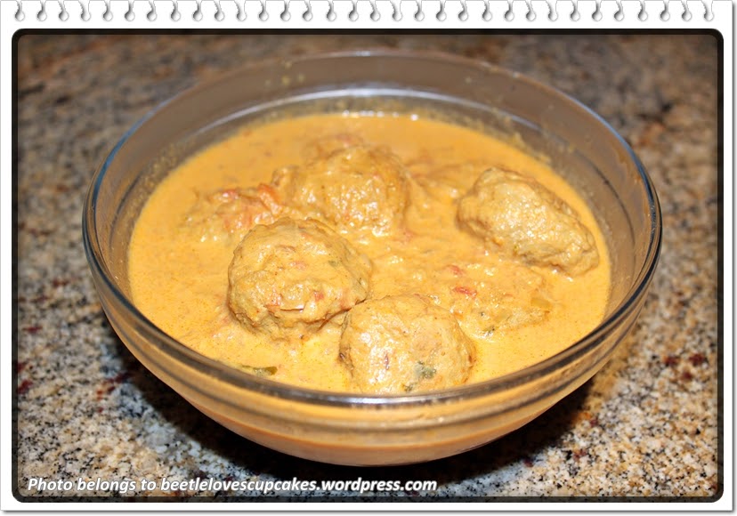 Beetle's Kitchen Escapades Chicken meatballs in gravy