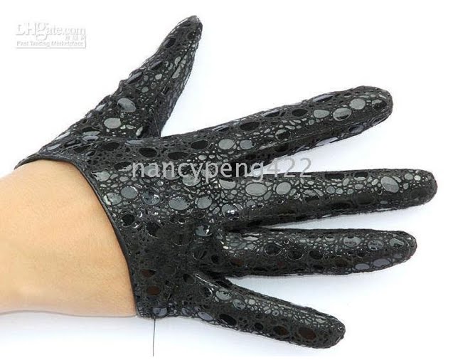 Fashion at ENDALYON Half Scoop Gloves