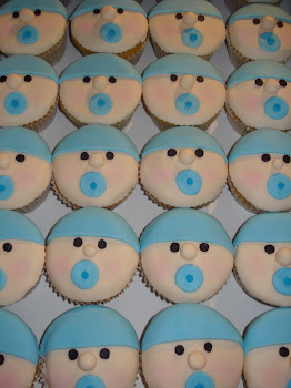 Storktea Baby Face Cupcakes