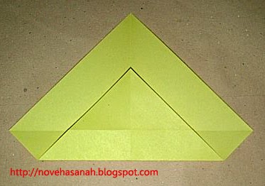 origami-mudah-untuk-anak-binatang-ayam-6 cara melipat kertas origami menjadi bentuk ayam yang sangat mudah sehingga cocok untuk anak TK atau anak SD langkah 6