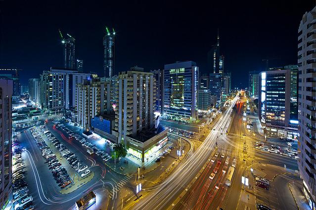 رحلة الي ابو ظبي Timelapse+video+of+Abu+Dhabi