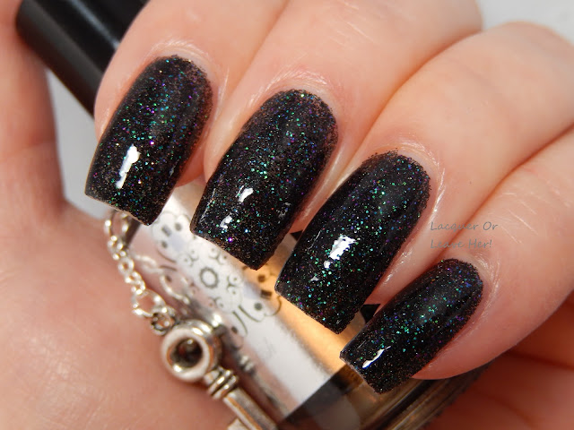 The Lady Varnishes Embrace The Darkness