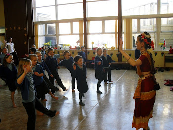 We learn Hindu traditional dancing