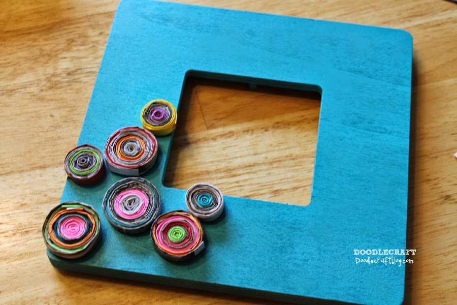 Doodlecraft Upcycled Rolled Paper Frame!