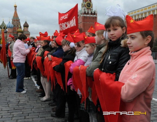 Смотрите - 15способов удаления различных пятен спомощью подручных средств видео Смотрите - 15способов удаления различных пятен спомощью подручных средств видео