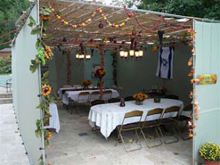 Sukkah Credit: lightofzion Sukkah