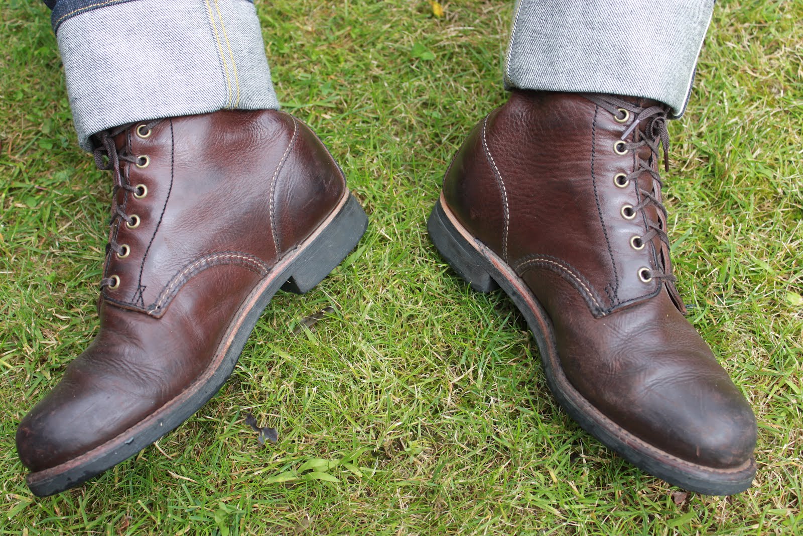 frye arkansas mid lace