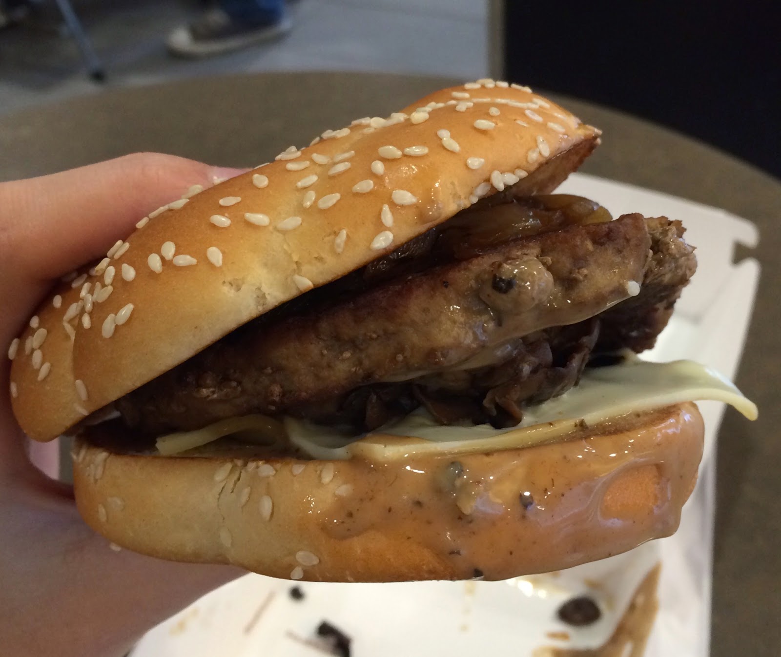 Sirloin Third Pound Burger "Steakhouse" From McDonald's / マクドナルドのサーロイン サードパウンドバーガー「ステーキハウス」 I