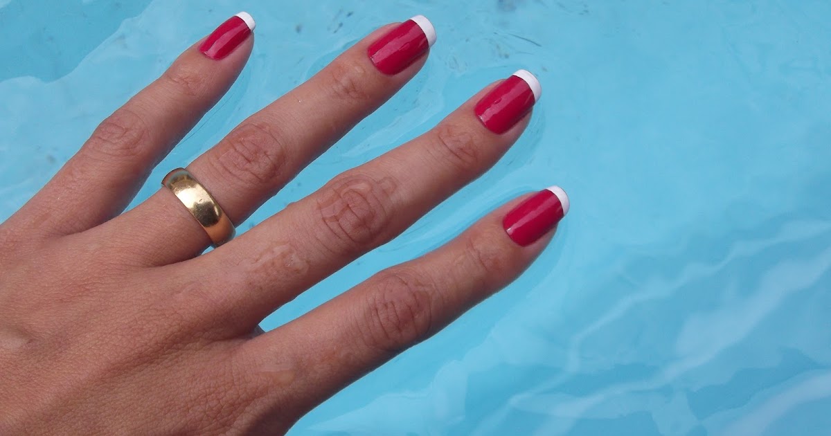 Majestosas Unhas: Unha francesinha vermelha com branco.