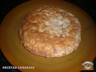 Tortilla Canaria Con Papas Y Atún